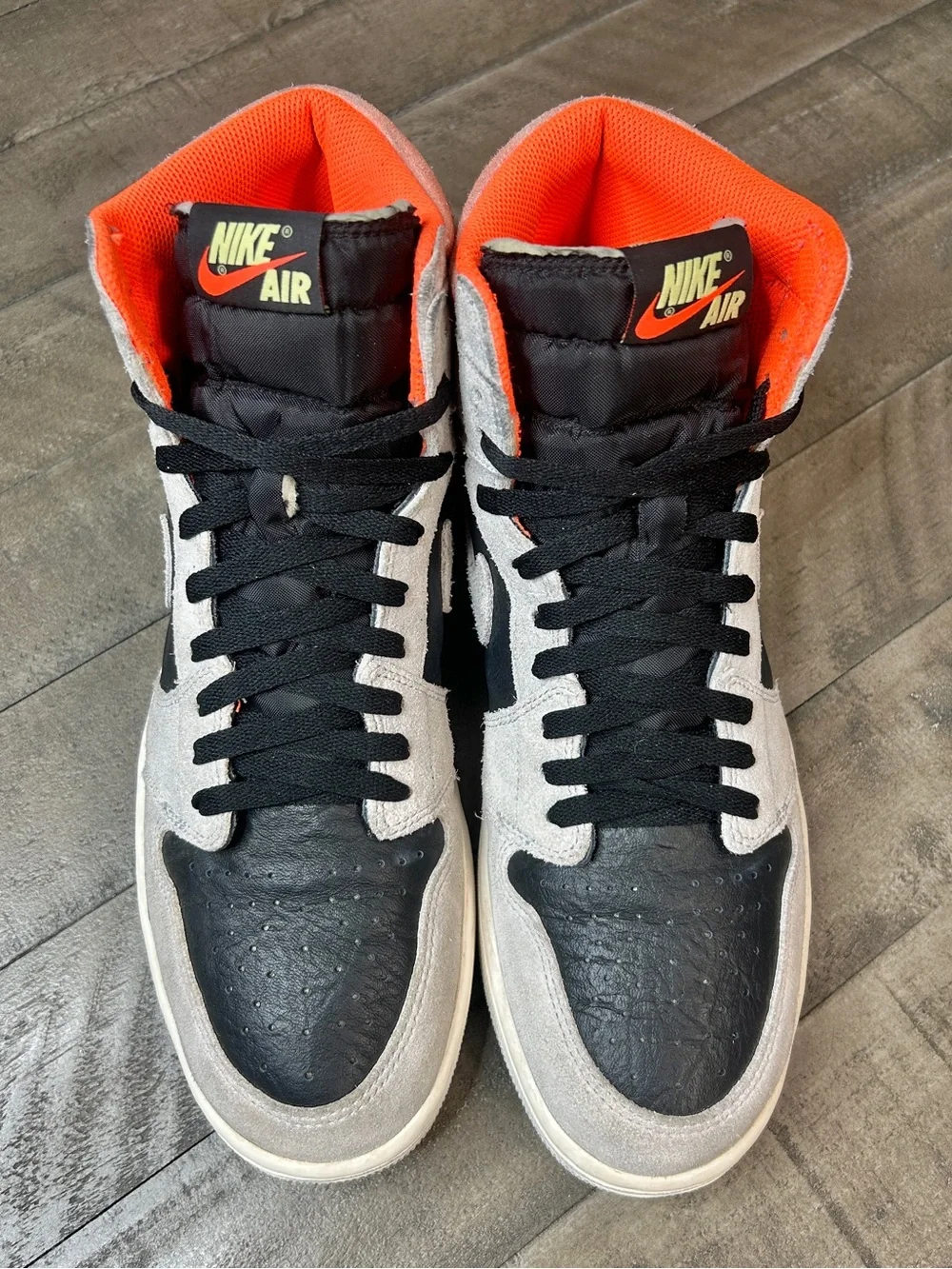 Air Jordan 1 Retro OG High Hyper Crimson Size 13 Men’s Basketball Sneakers
